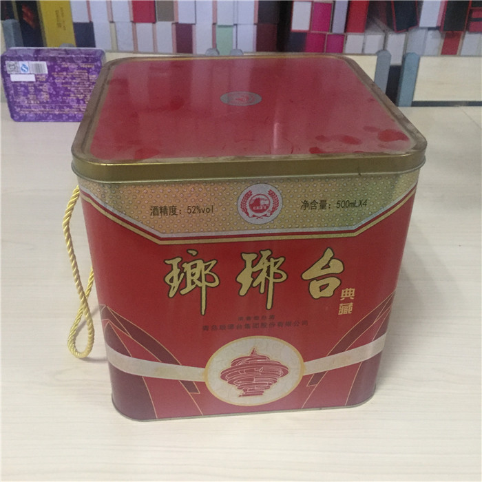 四瓶裝酒桶